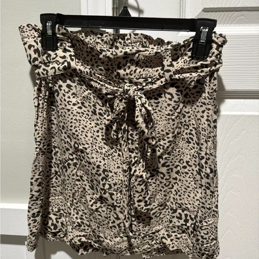 AMERICAN EAGLE SKIRT WOMAN SIZE S LEOPARD ANIMAL PRINT ELASTIC WAIST FLUTTER HEM